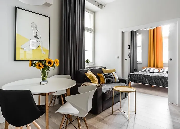 Sanhaus - Chopina 13 - W Centrum, 5 Minut Od Plazy I Deptaka