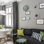 Апартаменти Sanhaus - Chopina 13 - W Centrum, 5 Minut Od Plazy I Deptaka Сопот