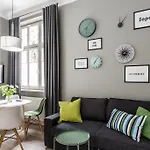 Апартаменти Sanhaus - Chopina 13 - W Centrum, 5 Minut Od Plazy I Deptaka