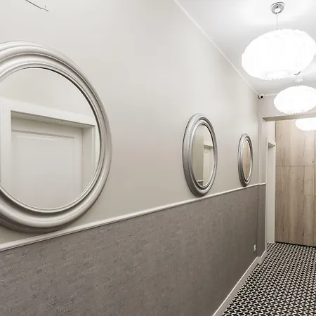 Sanhaus - Chopina 13 - W Centrum, 5 Minut Od Plazy I Deptaka *