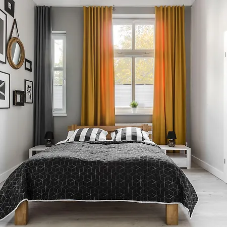 Sanhaus - Chopina 13 - W Centrum, 5 Minut Od Plazy I Deptaka *