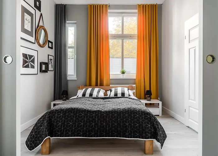 Апартаменти Sanhaus - Chopina 13 - W Centrum, 5 Minut Od Plazy I Deptaka *